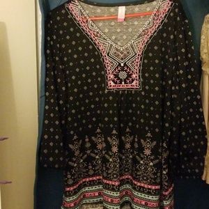 No boundaries blank 3 quarter sleeve top